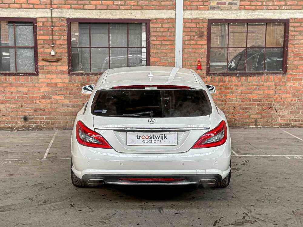 Mercedes-Benz CLS500 AMG 4Matic Shooting Brake 4.7 V8 408PS 2013 CL-Klasse 