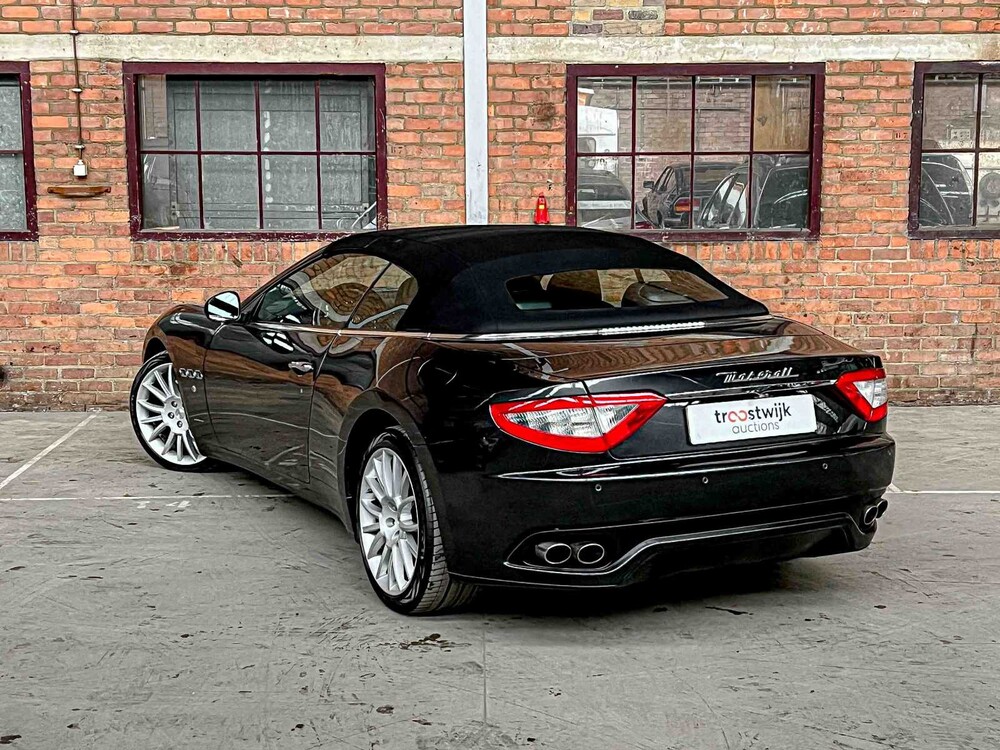 Maserati GranCabrio 4.7 V8 439PS 2011, 2-KBX-77