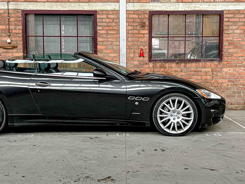 Maserati GranCabrio 4.7 V8 439PS 2011, 2-KBX-77