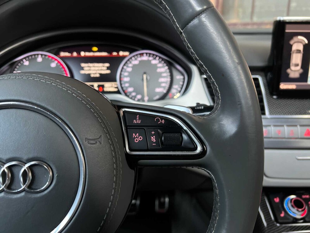 Audi S8 Plus 4.0 TFSI V8T Quattro 605hp 2016
