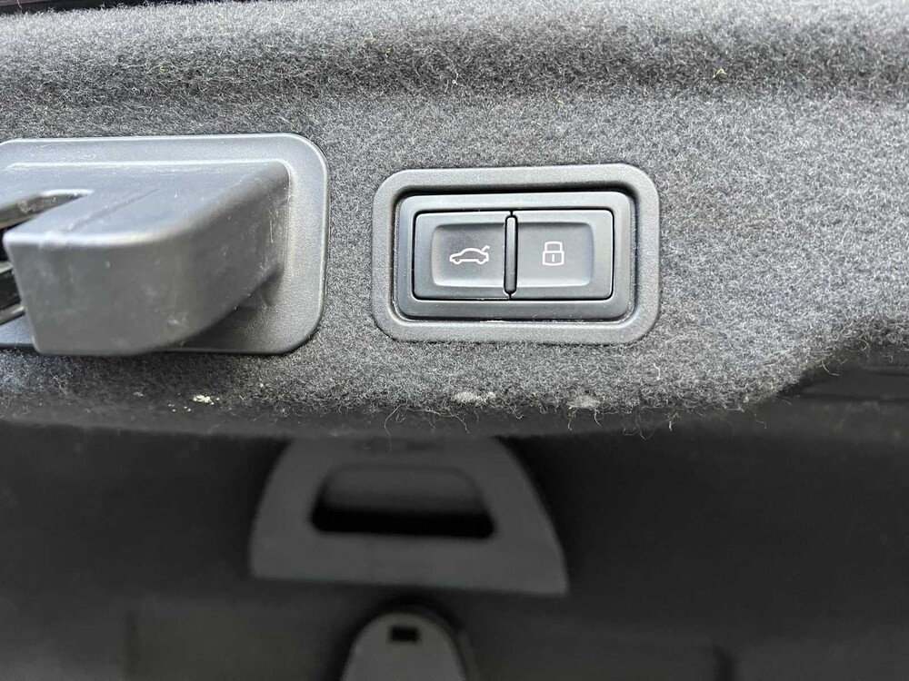 Audi S8 Plus 4.0 TFSI V8T Quattro 605hp 2016