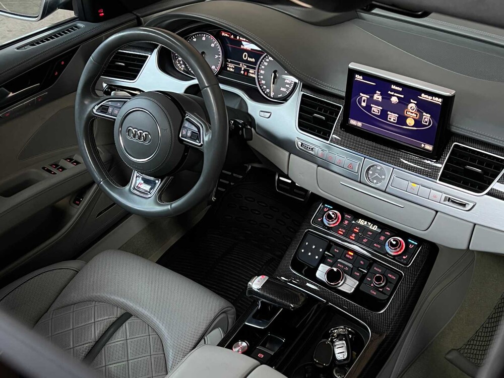 Audi S8 Plus 4.0 TFSI V8T Quattro 605hp 2016