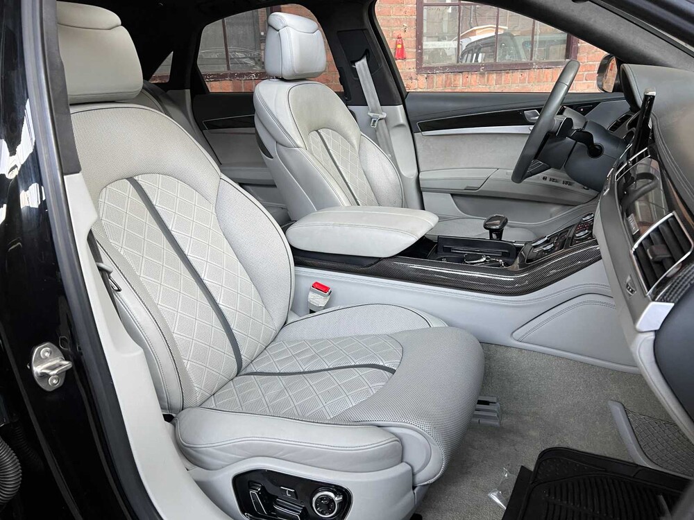 Audi S8 Plus 4.0 TFSI V8T Quattro 605hp 2016