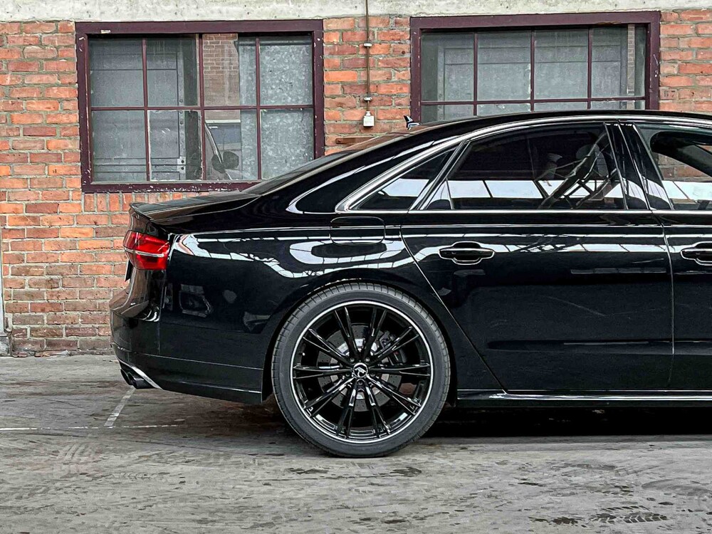 Audi S8 Plus 4.0 TFSI V8T Quattro 605hp 2016