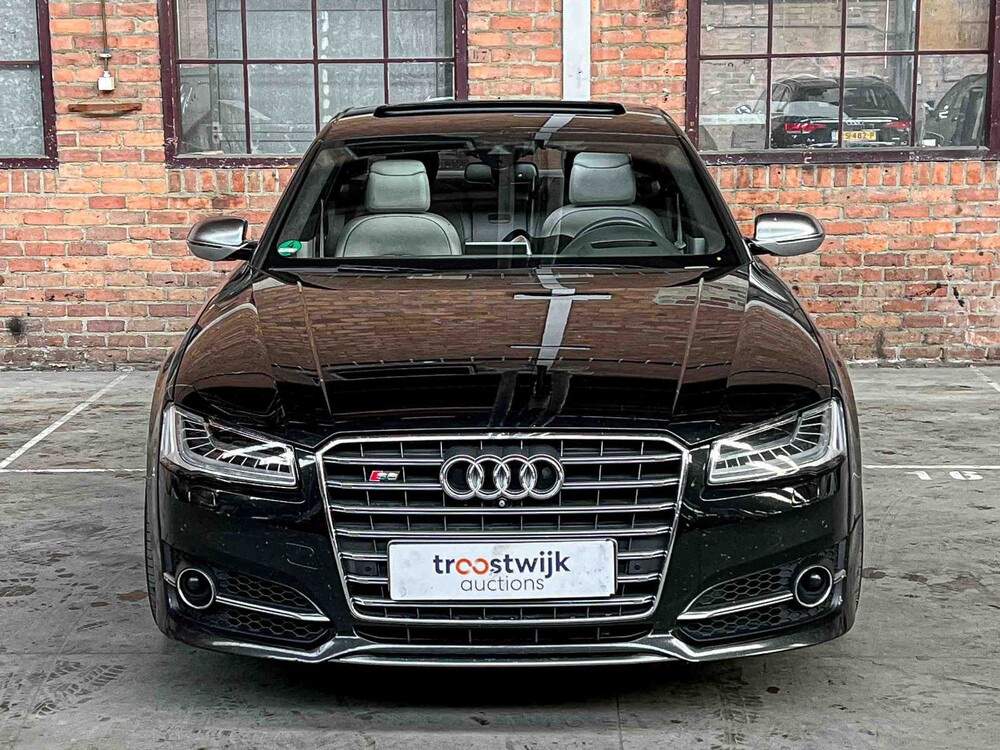 Audi S8 Plus 4.0 TFSI V8T Quattro 605hp 2016