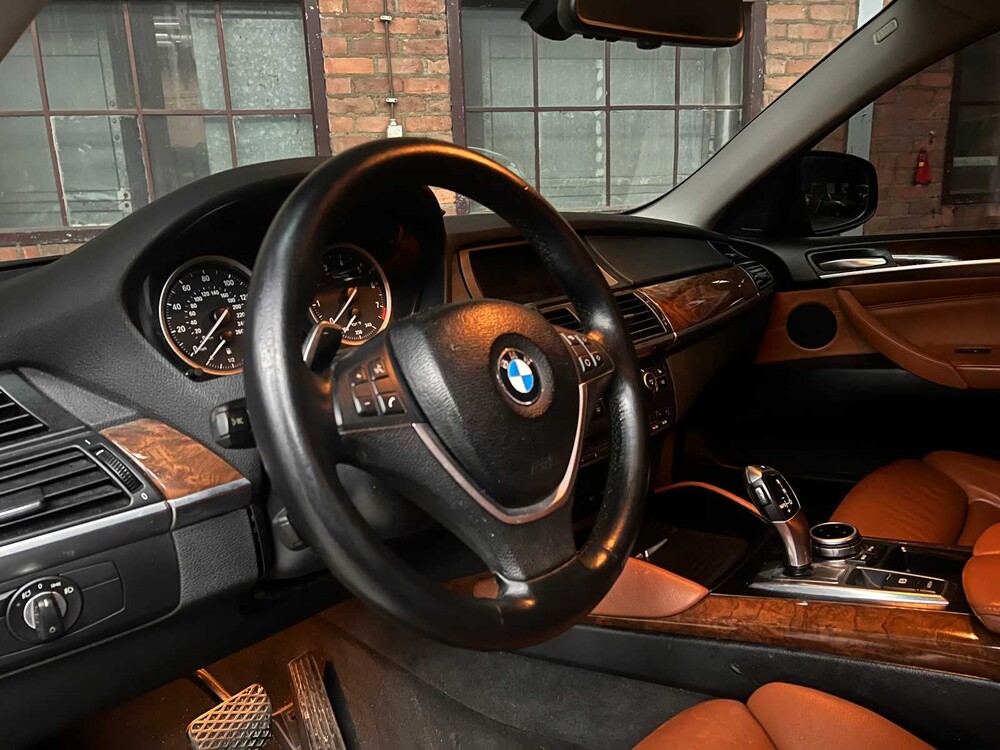 BMW X6 xDrive35i LCi 306PS 2011