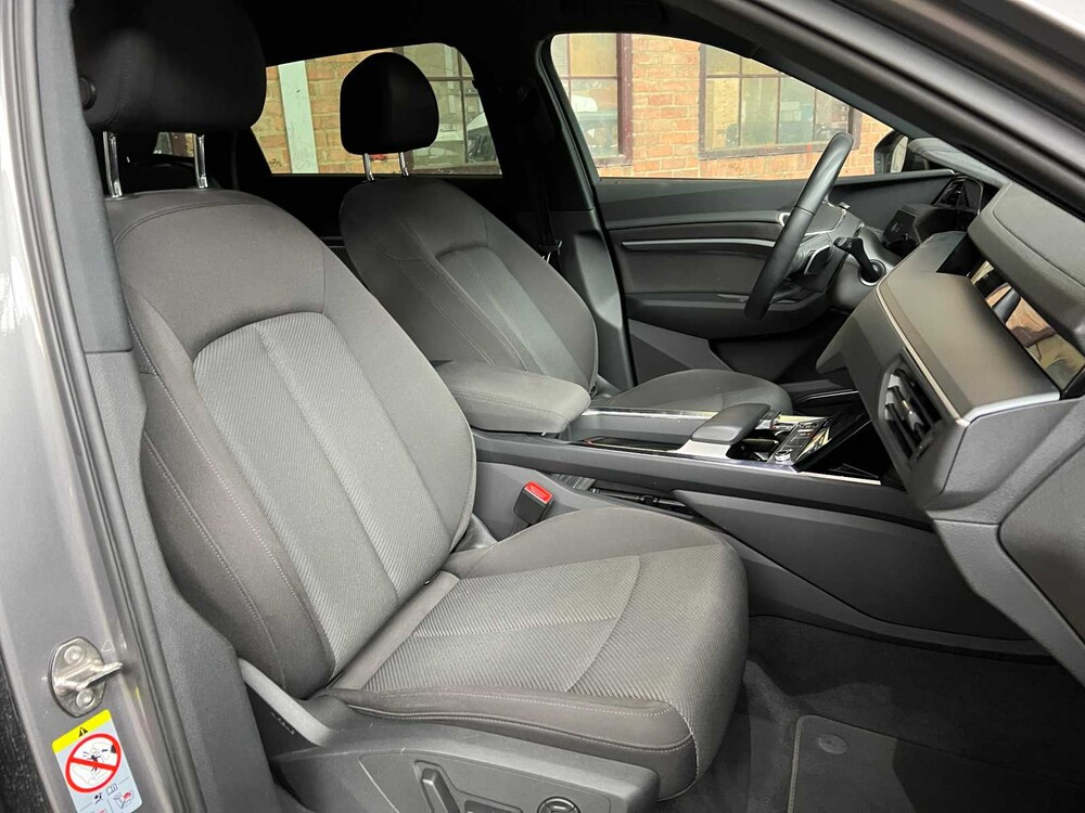 Audi e-tron 55 Quattro Business Edition 95 kWh 408PS 2021, L-308-ZT