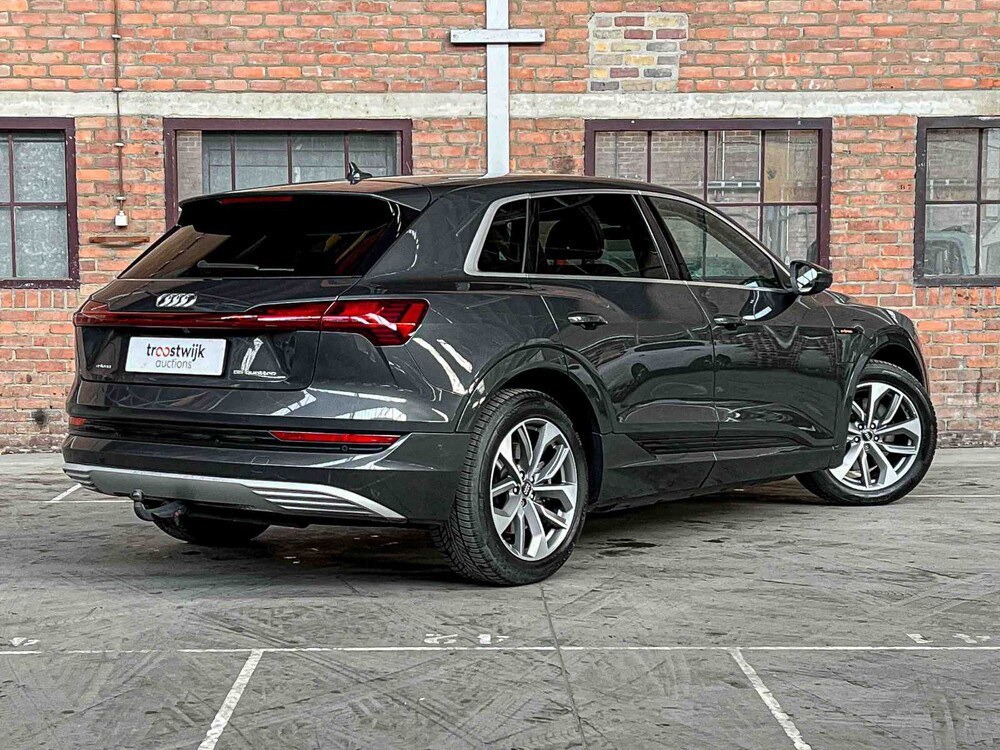 Audi e-tron 55 Quattro Advanced 95 kWh 408PS 2019, G-303-ZV