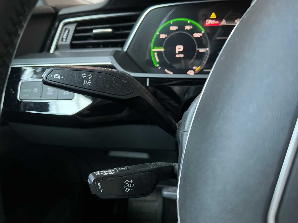 Audi e-tron 55 Quattro Advanced 95 kWh 408PS 2019, G-303-ZV