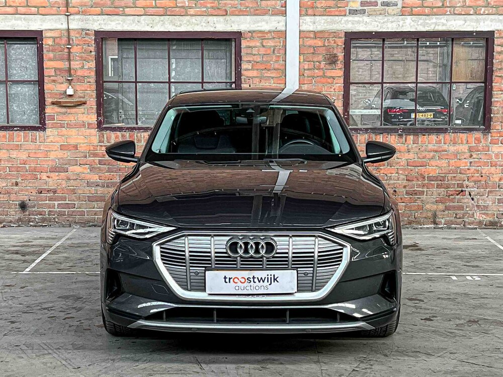 Audi e-tron 55 Quattro Advanced 95 kWh 408PS 2019, G-303-ZV