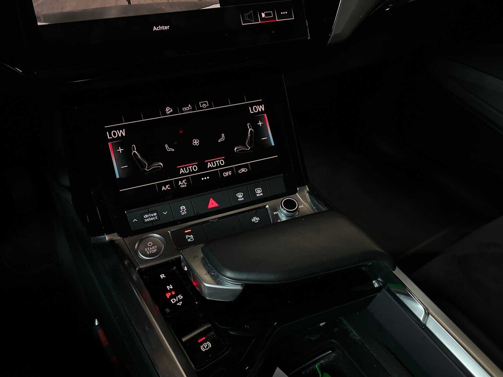 Audi e-tron 55 Quattro Advanced 95 kWh 408PS 2019, G-303-ZV