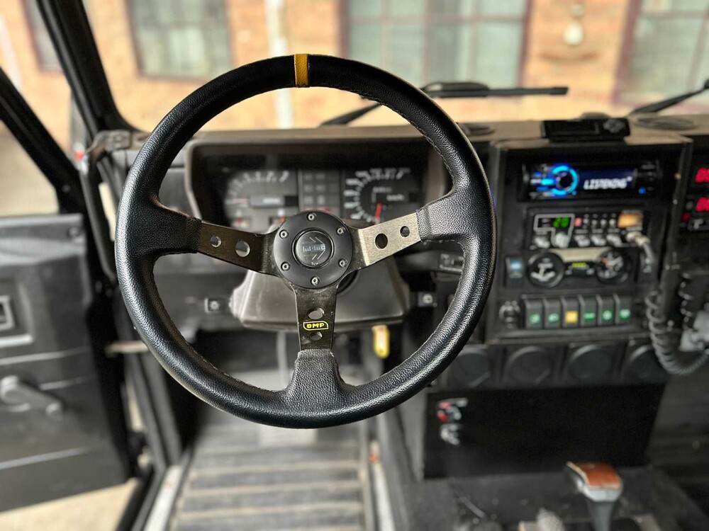 Land Rover Defender 100 4.6 V8 -SPECTRE- 231pk 1990, 31-BP-HL