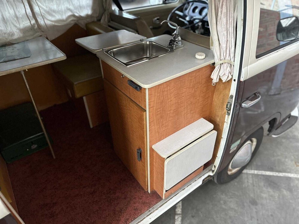 Volkswagen T2a Westfalia Camper (model 231) 46hp 1968, PM-87-27