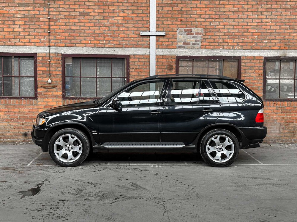 BMW X5 3.0i L6 Executive E53 231pk 2002 (Origineel-NL), 82-JH-HL