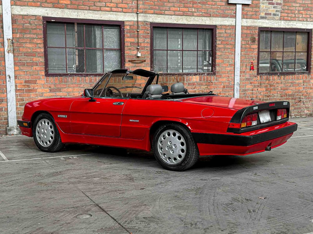 Alfa Romeo Spider 2.0 115PS 1987