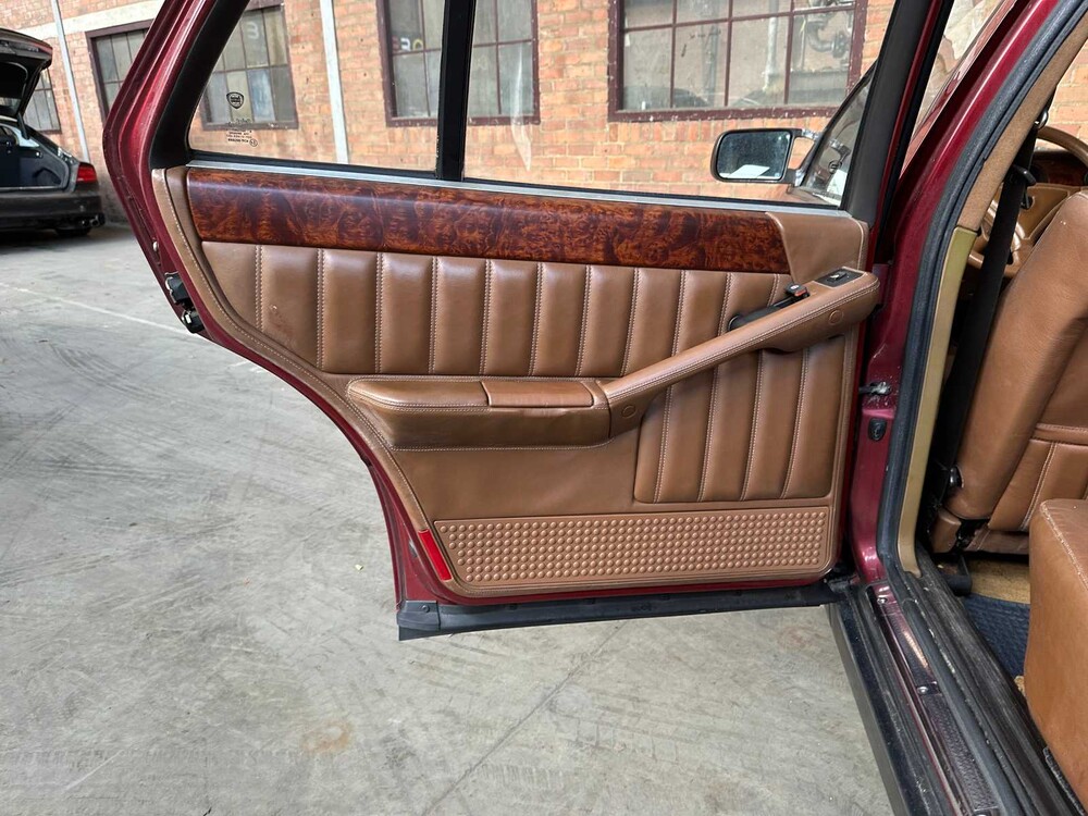 Lancia Thema 3.0 8.32 Ferrari Generation I 202pk 1987