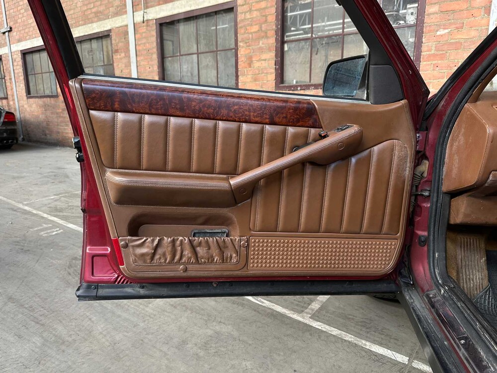 Lancia Thema 3.0 8.32 Ferrari Generation I 202pk 1987