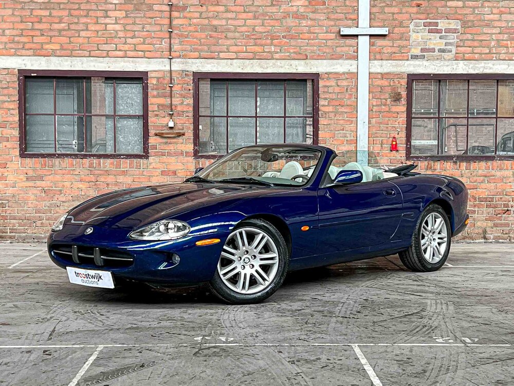 Jaguar XK8 4.0 V8 Convertible 284pk 1999, 61-DN-PT