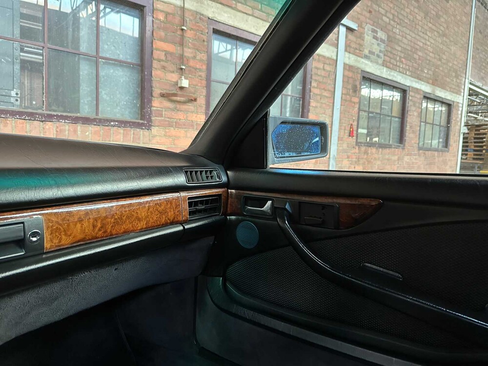 Mercedes-Benz W126 500 SEC 231hp 