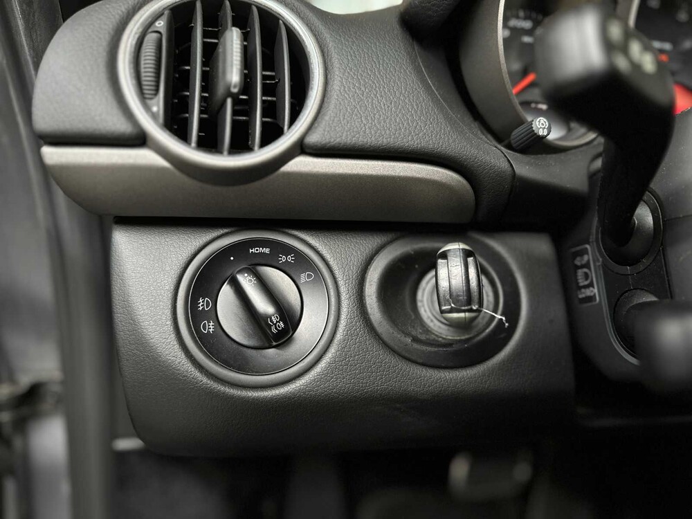 Porsche Boxster 987 2.7 245PS 2005 YOUNGTIMER