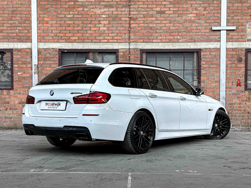 BMW M550xd Touring M-Sport F11 381pk 2012 5-serie, GBN-87-T