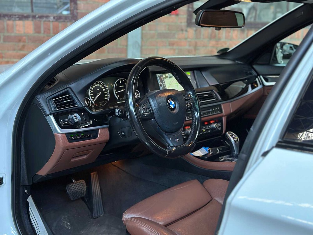 BMW M550xd Touring M-Sport F11 381pk 2012 5-serie, GBN-87-T
