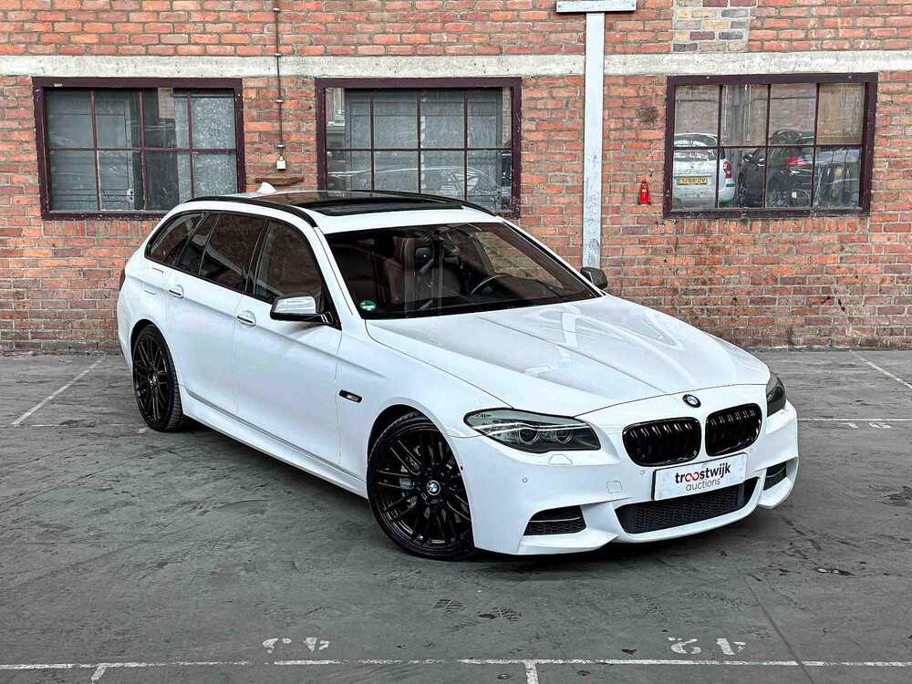 BMW M550xd Touring M-Sport F11 381pk 2012 5-serie, GBN-87-T