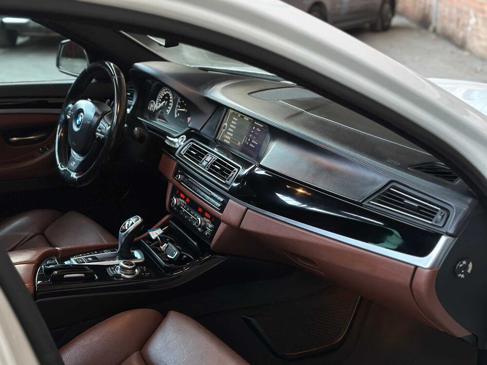 BMW M550xd Touring M-Sport F11 381pk 2012 5-serie, GBN-87-T