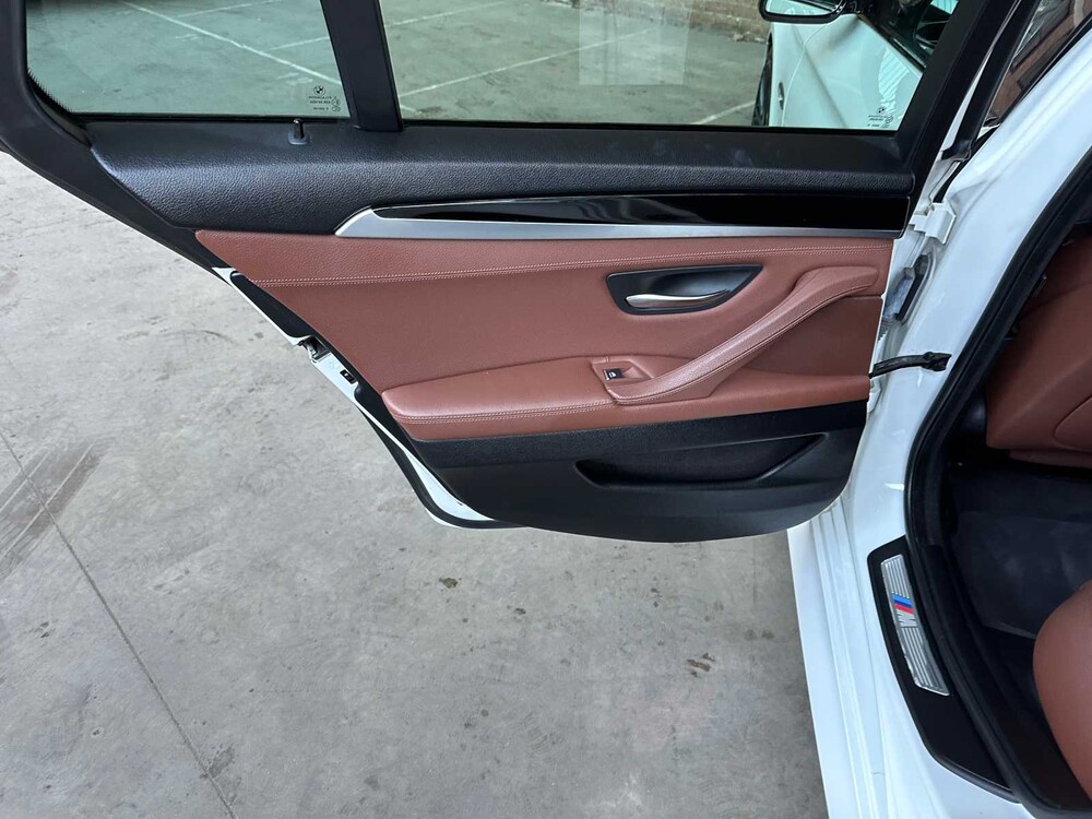 BMW M550xd Touring M-Sport F11 381pk 2012 5-serie, GBN-87-T