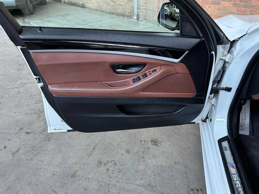 BMW M550xd Touring M-Sport F11 381PS 2012 5er, GBN-87-T