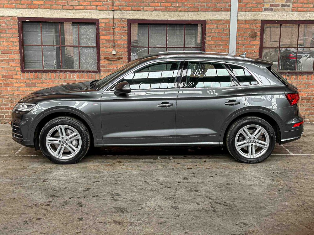 Audi Q5 50 TFSI e Quattro S Edition 252hp 2020, J-208-DS