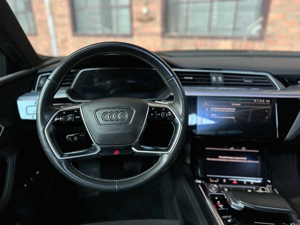 Audi e-tron 55 Quattro S-Line Advanced Pro Line 95kWh 408hp 2020, L-477-HV