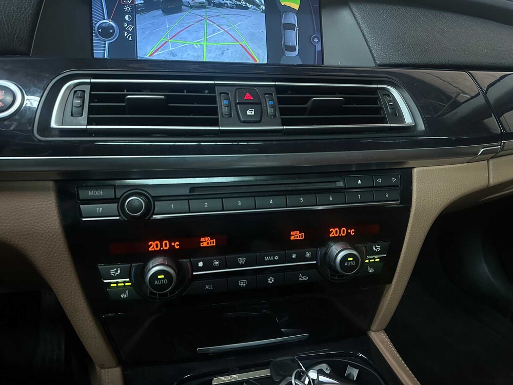 BMW 750Li 4.4 V8 408pk 2008 F02 7-Serie