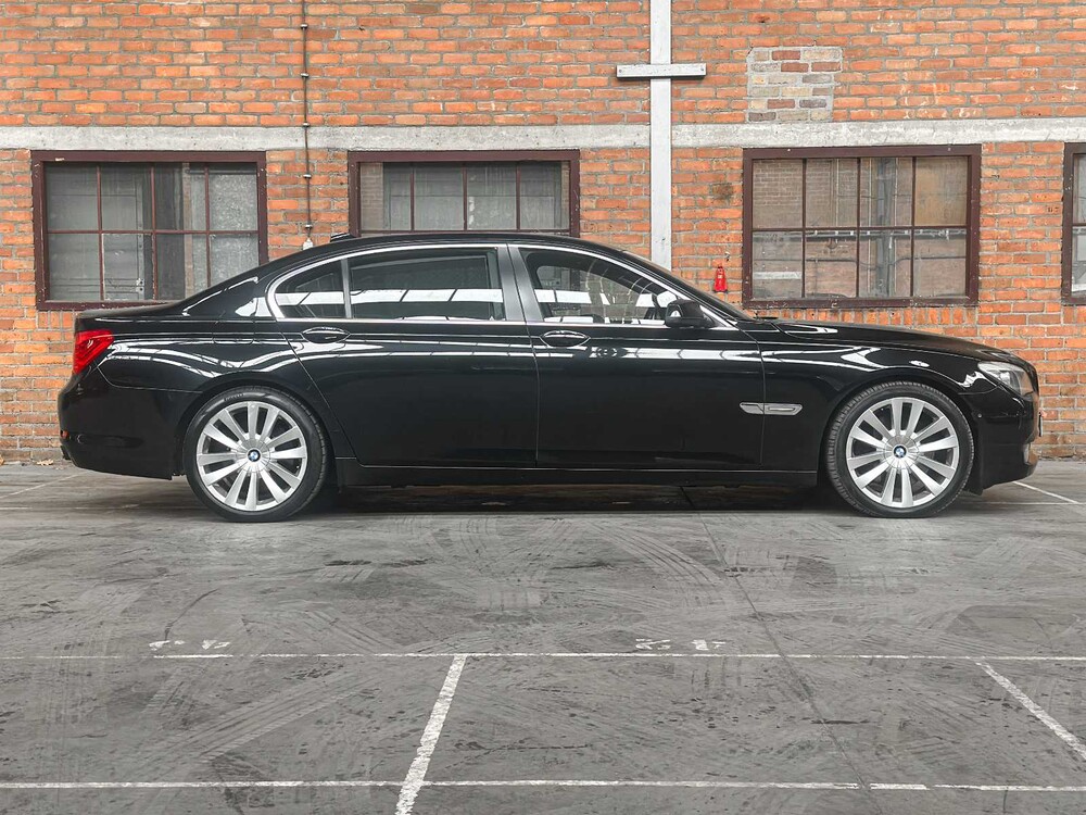 BMW 750Li 4.4 V8 408pk 2008 F02 7-Serie