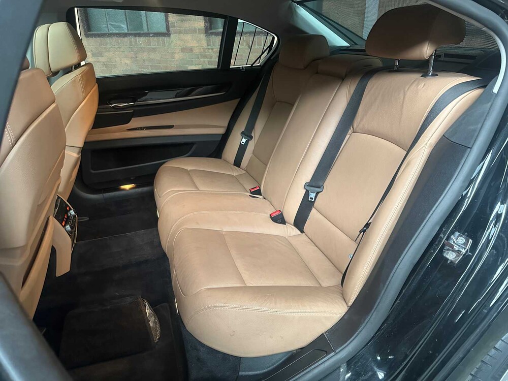 BMW 750Li 4.4 V8 408pk 2008 F02 7-Serie