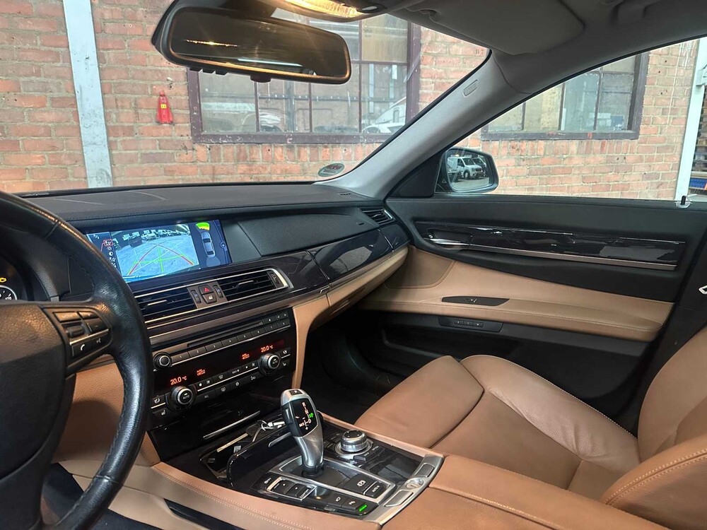 BMW 750Li 4.4 V8 408pk 2008 F02 7-Serie