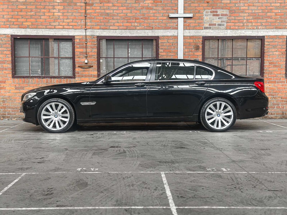 BMW 750Li 4.4 V8 408pk 2008 F02 7-Serie