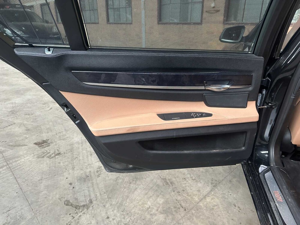 BMW 750Li 4.4 V8 408pk 2008 F02 7-Serie