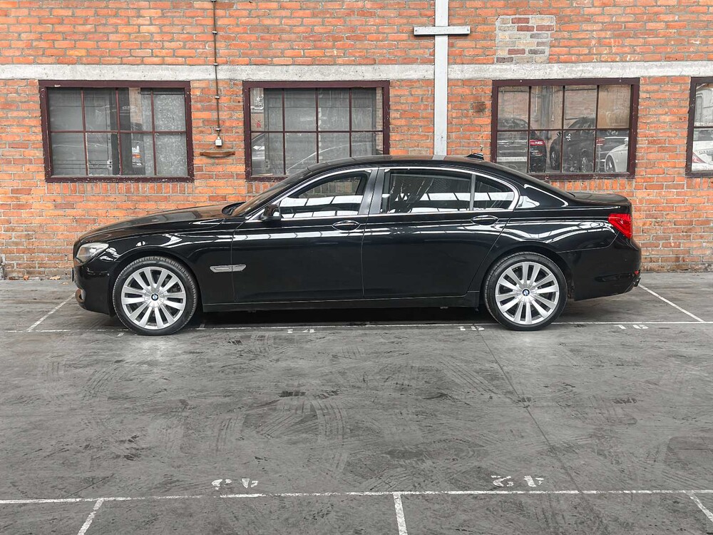 BMW 750Li 4.4 V8 408pk 2008 F02 7-Serie