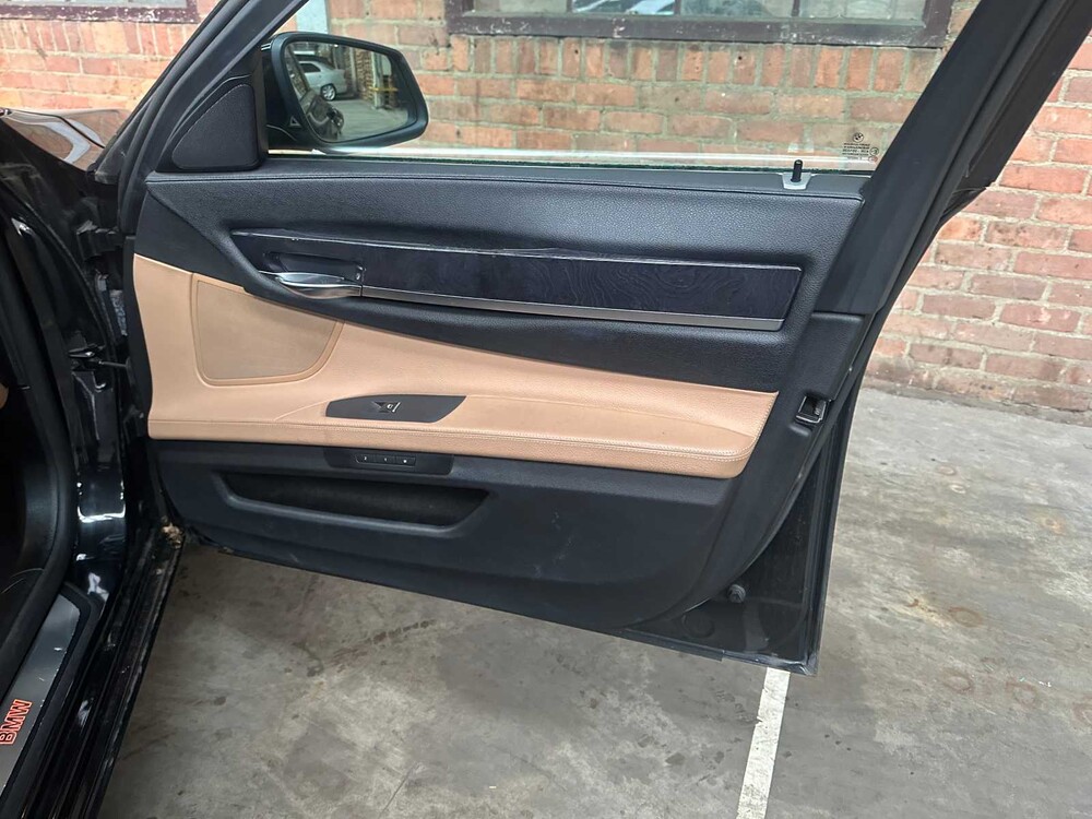 BMW 750Li 4.4 V8 408pk 2008 F02 7-Serie