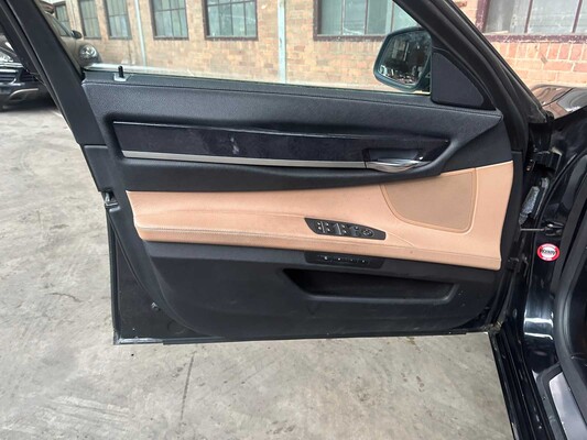 BMW 750Li 4.4 V8 408PS 2008 F02 7er