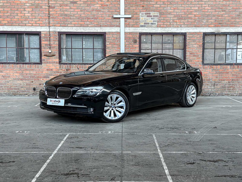 BMW ActiveHybrid7 F04 4.4 V8 465pk 2011