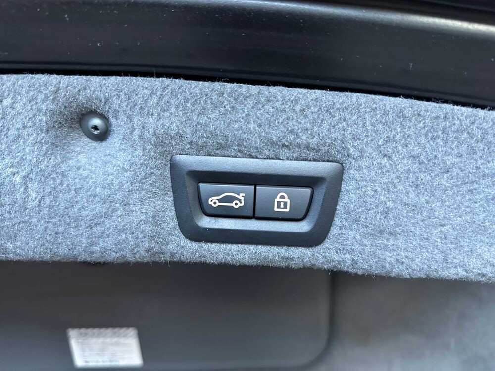 BMW ActiveHybrid7 F04 4.4 V8 465pk 2011