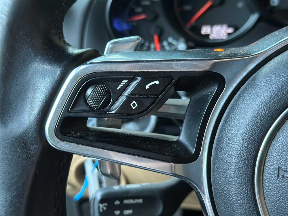 Porsche Cayenne 3.0 D V6 Platinum Edition (FACELIFT) 239pk 2017, G-774-RB