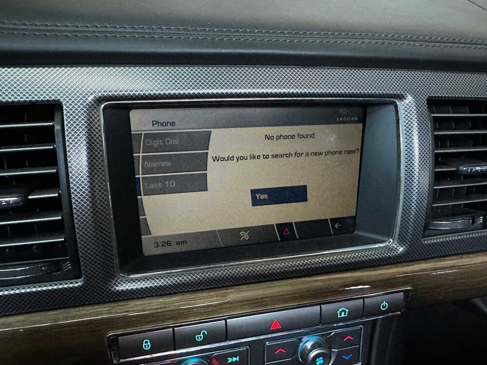 Jaguar XF R 5.0 V8 SUPERCHARGED 510hp 2011