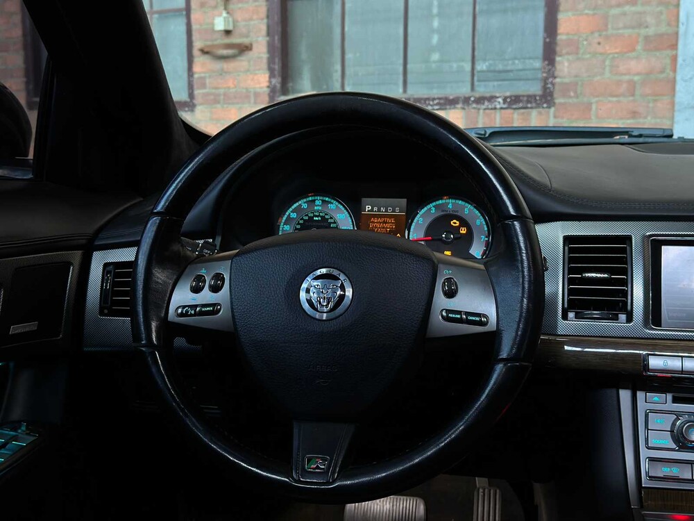 Jaguar XF R 5.0 V8 SUPERCHARGED 510hp 2011