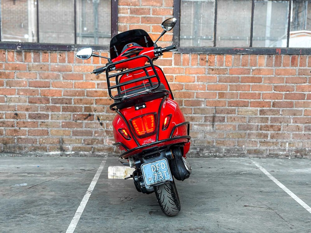 Vespa Sprint 4T 80cc 2015 -CUSTOM- Scooter, DFD-73-T