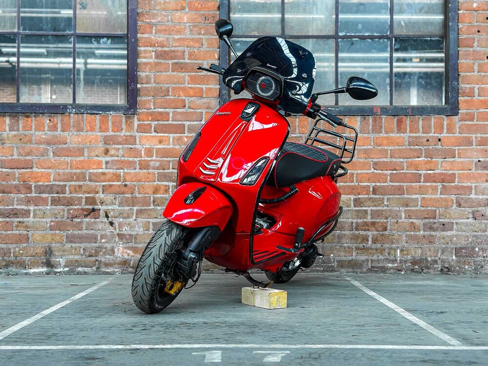 Vespa Sprint 4T 80cc 2015 -CUSTOM- Scooter, DFD-73-T