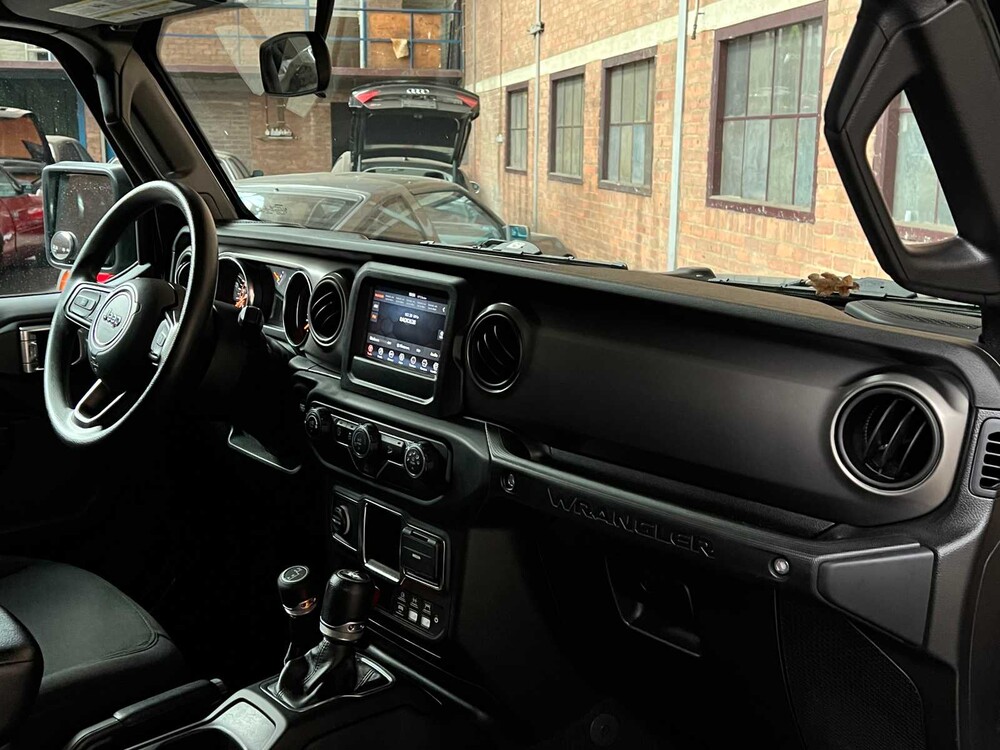 Jeep Wrangler 2.0 T Sport 2018