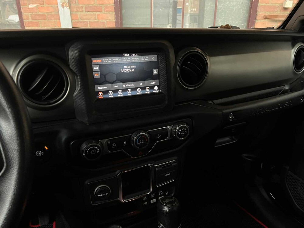 Jeep Wrangler 2.0 T Sport 2018